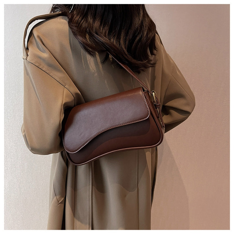 Bolsa Baguete Feminina com Alça Regulável