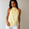 Blusa Feminina Frente Única Gola Alta