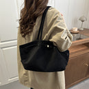 Bolsa de Ombro Feminina em Camurça Vintage